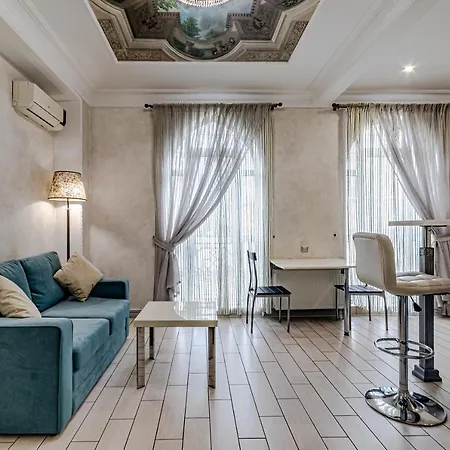 Vintage Apartment *