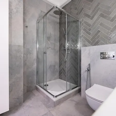 Vintage Apartment